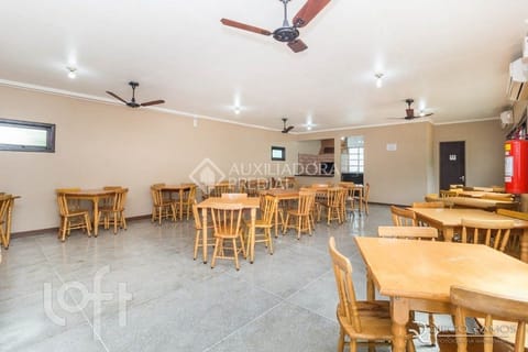 Image 33 - 232930